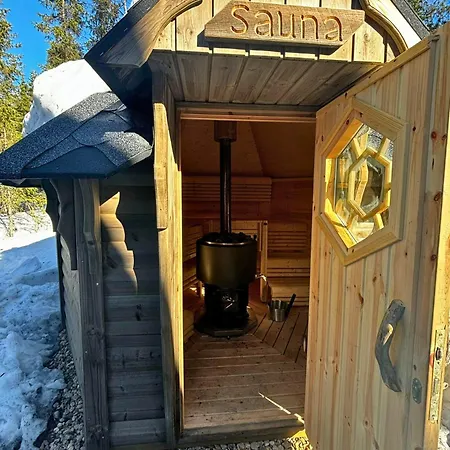Arctic Experience Holiday home Akaslompolo